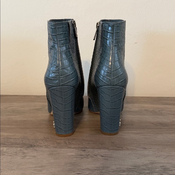 SAM EDELMAN Raelle Croco Embossed Block Heel Pointed Toe Leather Ankle Boot - Picture 3 of 4